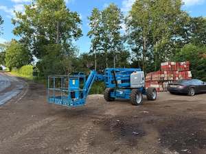 รถกระเช้าบูม Genie มือสอง ความสูงทำงาน 65 ฟุต เครื่องยนต์ดีเซล ขับเคลื่อน 4 ล้อ สำหรับงานบนที่สูง ปี 2007 รุ่น GENIE Z-45/25H 15.9 เมตร ขับเคลื่อน 4 ล้อ เครื่องยนต์ดีเซล - Product Image 3