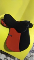 Selle de cheval d'endurance synthétique faite à la main de haute qualité, avec fixations en acier inoxydable antirouille, arbre en plastique incassable, tailles 16-18