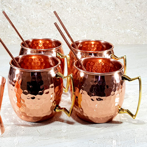 Meilleure vente en gros de tasses à mule de Moscou en cuivre pur fini martelé baril de paille à prise facile pour plusieurs boissons Logo personnalisé - Product Image 4