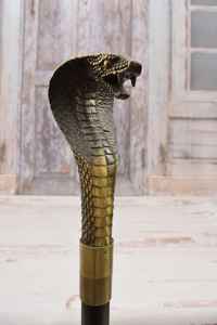 Canne de marche en bois avec poignée en laiton artisanal, canne de qualité supérieure pour les personnes âgées, soutien de l'équilibre, utilisation à domicile et en voyage - Product Image 6