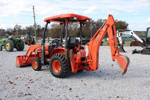 รถแทรกเตอร์ B26คูโบต้าพร้อม4WD สำหรับทำการเกษตร - Product Image 2