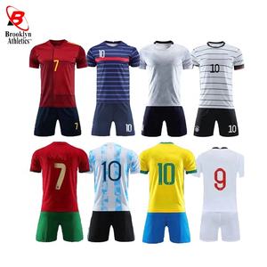 Uniformes de Fútbol Personalizados de la Mejor Calidad, Transpirables, de Manga Corta para Verano, Conjuntos Deportivos de Alta Calidad para Equipos - Product Image 6