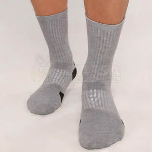 Chaussettes de sport de cricket en gros de qualité supérieure, logo personnalisé, chaussettes de sport pour hommes, chaussettes de cricket pour l'entraînement - Product Image 6