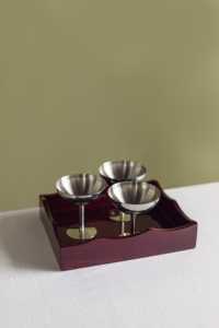 Plateau laqué artisanal pour bureau à domicile Plateau de service en laque de haute qualité pour hôtels restaurants et intérieurs contemporains - Product Image 6