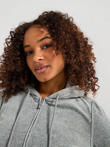 Sweat à capuche gris à fermeture éclair pour femmes, anti-rides et respirant, design unique, meilleure qualité pour femmes - Product Image 3