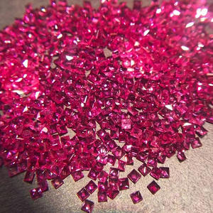 Rubino Naturale di Qualità, <span class=keywords><strong>Pietra</strong></span> <span class=keywords><strong>Preziosa</strong></span> Naturale, Taglio Diamante Rotondo, Aspetto Setoso con Asterismo - Product Image 1