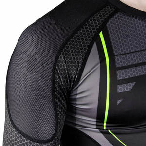 Nueva venta al por mayor por encargo Rash Guard manga corta transpirable Slim Fit sublimación diseño Rash Guard para hombres - Product Image 4