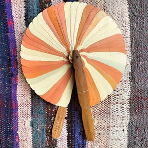 Éventail en feuilles de palmier fait à la main, éventail pliant en feuilles de palmier pour décoration de mariage, souvenir traditionnel du Vietnam, logo privé pris en charge - Product Image 6