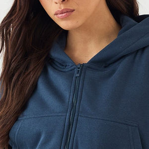Sudadera con Capucha de Forro Polar para Mujer, Estilo Simple, Material Transpirable y Duradero, con Cierre de Cremallera y Logotipo Personalizado, Precio Económico para Pedidos al por Mayor - Product Image 2