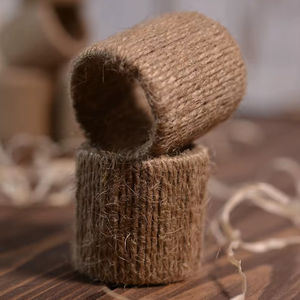 Porte-serviettes en bambou écologique classique pour utilisation sur la table de restaurant - Product Image 1