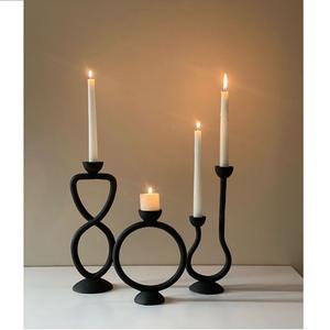 Portavelas de Metal para iluminación y decoración del hogar, elegante portavelas decorativo con acabado antiguo - Product Image 1