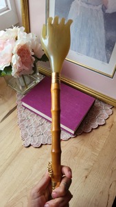 Chausse-pieds Long Horn avec finition naturelle lisse pour un enfilaillage facile et une utilisation quotidienne élégante avec un support de préhension confortable - Product Image 3