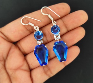 Vente en gros de boucles d'oreilles bohèmes tendance en laiton faites à la main en cristal de tanzanite pierre précieuse plaqué or usine de fiançailles pour femmes - Product Image 4