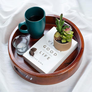 Bandeja de servicio redonda de madera de mango con asas recortadas, Juego de 2 de estilo rústico hecho a mano para comidas, aperitivos, cocina, mesa de centro, encimera - Product Image 2