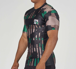 Ropa deportiva personalizada para hombre, antiarrugas, transpirable, ligera, de manga corta, poliéster/nailon, UPF50 + - Product Image 3