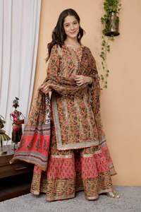 Hermoso atractivo desgaste increíble color algodón Kurti pantalón y Dupatta con pesado Gotta Work mujer moda proveedor y exportador - Product Image 6