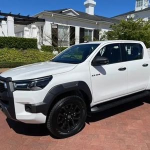 Toyota Hilux 2.8 GD6 Legend DC d'occasion 2023, disponible en conduite à droite. Volant à gauche - Product Image 1