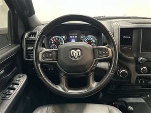 Camioneta R-2500 Tradesman 2024, Blanca Brillante con Acabado Transparente, Usada en Buen Estado y a un Precio Accesible, Motor V8 de 6.4L y 410 HP, Automática - Product Image 2