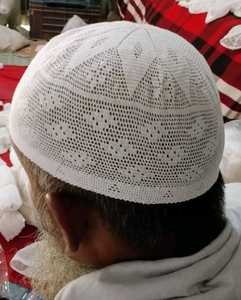 Nouveaux chapeaux musulmans Kufi Tupi de couleur unie en maille crochetée pour hommes casquettes de prière du Bangladesh couvre-chef islamique - Product Image 6