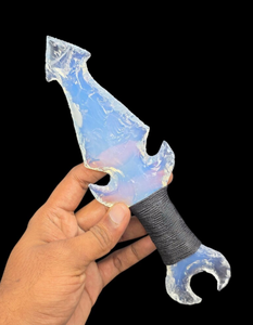 Cuchillo de Opalita Hecho a Mano con Hilo Intrincadamente Enrollado, Cuchillo Único de Colección, Daga de Caza, Regalo Hecho a Mano para Él - Product Image 3
