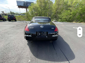 Nissan 350Z Roadster Touring 2009 / Disponible à la vente avec faible kilométrage, moteur essence, véhicule d'occasion en excellent état et sans accident - Offre exceptionnelle - Product Image 3