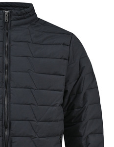 Veste matelassée d'hiver à capuche unie de couleur unie en gros, chaude et épaisse, unisexe, logo personnalisé sur le devant - Product Image 4