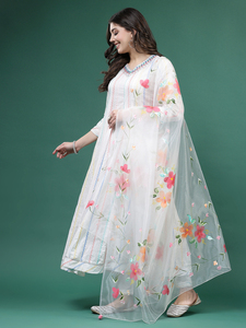 Ensemble Kurta Palazzo Dupatta blanc pour femme, col en V, broderie, design original, tendance, long, en coton, longueur genou, pour mariage et fête - Product Image 5