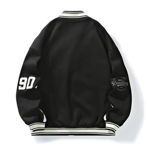 แจ็คเก็ตเลตเตอร์แมนแบบสปอร์ตคุณภาพสูงใหม่ ปักโลโก้ด้านหน้าได้ตามต้องการ ปรับแต่งได้เต็มที่ แจ็คเก็ตผู้ชาย ราคาขายส่ง - Product Image 4