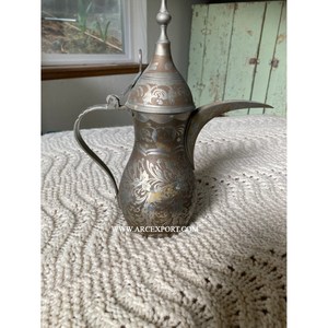 Modern Style Indian <b>Metal</b> Brass Made High Quality <b>Coffee</b> <b>Pot</b> Dallah Embossed Gold Finish Eco-Friendly Customized Color Supplies - Product Image 1