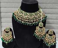 Parure de mariée tendance plaquée or avec collier ras-du-cou, boucles d'oreilles, perles d'imitation et pierres de haute qualité, anti-ternissement, pour femme