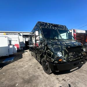 Camion de Restauration 5,8 m en Acier Inoxydable, Fourgon de Traiteur Motorisé pour Service Extérieur avec Compartiments Isolés et Espace de Préparation – Approvisionnement Direct Usine - Product Image 1