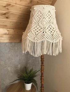 Lámpara de Mesa de Diseño Bohemio Tejida a Mano con Algodón Ecológico de Alta Calidad con Pantalla de Macramé para Decoración del Hogar - Product Image 3