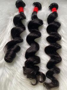 Extensions de cheveux humains alignés avec des cuticules droites soyeuses indiennes vierges de haute qualité - Product Image 2