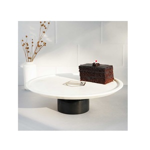 สไตล์คลาสสิกเหล็กเคลือบผงขาตั้งเค้กโลหะผลไม้เค้กยืนยืนเครื่องมือเค้กออกแบบที่กําหนดเองที่มีอยู่ - Product Image 1