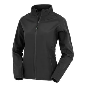 Veste softshell recyclée pour femme, équipement de randonnée durable et sac étanche, vêtements d'aventure en plein air écologiques - Product Image 6