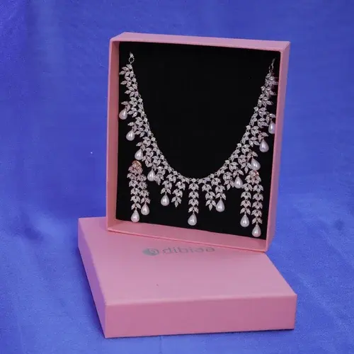 Kotak perhiasan karton buatan tangan unik kotak hadiah desain baru kertas karton kalung Bangle liontin cincin