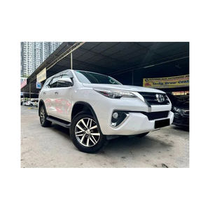 Fortuner SUV 2020, Conduite à Gauche, Blanc, Cuir Turbo, R18, Traction Avant, Automatique, Intérieur Sombre, Quasi Neuf, Faible Kilométrage - Product Image 2