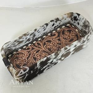 Plateau en cuir de vache à poils, fait à la main, design occidental haut de gamme, pour ranger les clés, le portefeuille, les bijoux - Product Image 1