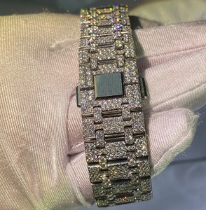 นาฬิกาเพชรโมอิสแบบพรีเมี่ยมสุดหรูปรับแต่งได้หลากหลายแบบนาฬิกากลไกนาฬิกาฮิปฮอปหนังสีขาวทองนาฬิกาปลุกแบบแอนะล็อก - Product Image 4