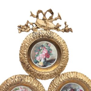 ศิลปะติดผนังทองเหลืองสามส่วนโบราณพร้อมกรอบสีทองหรูหราและภาพวาดลายดอกไม้พอร์ซเลนในดีไซน์วินเทจคลาสสิก - Product Image 2