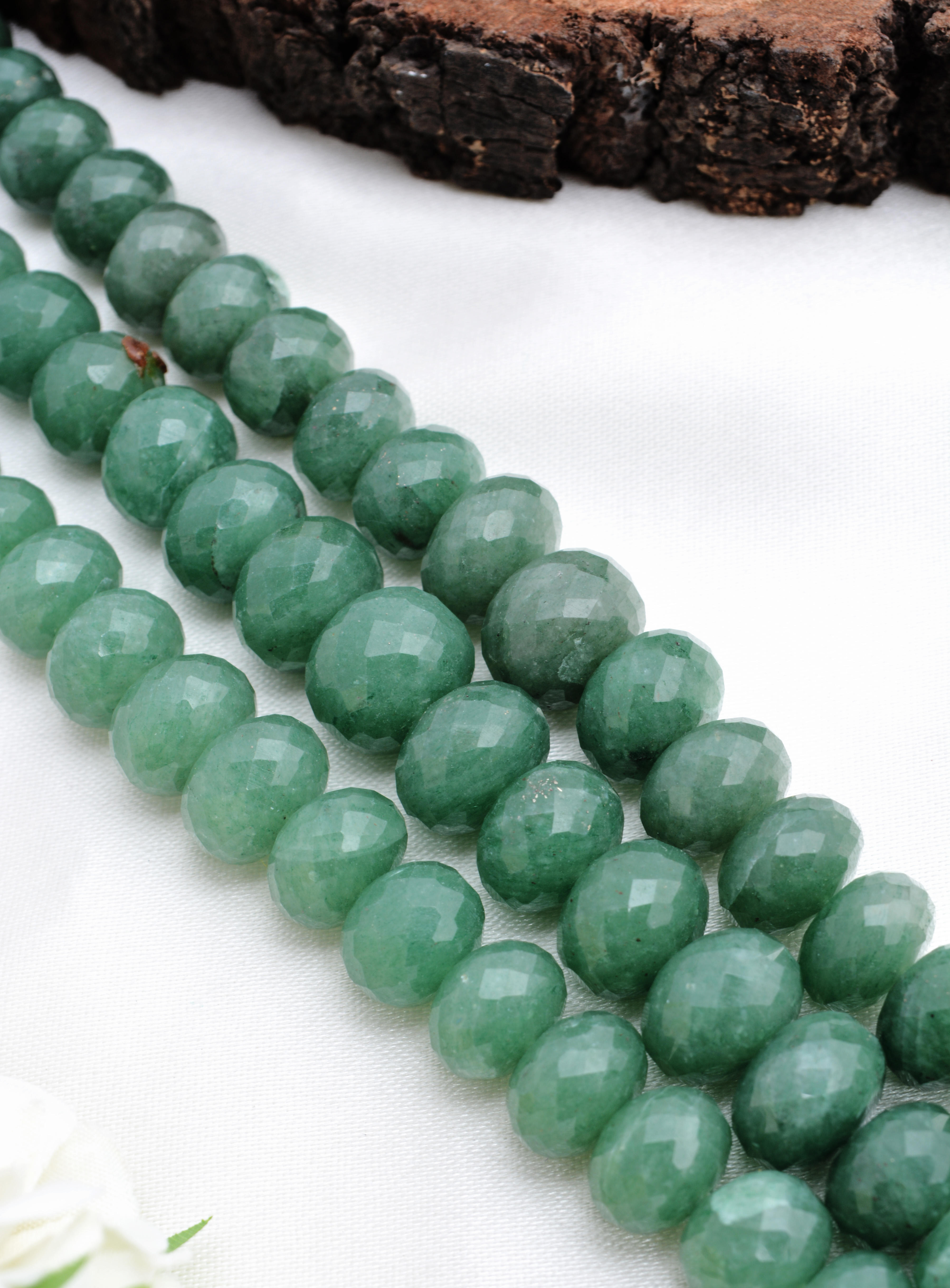 สีเขียว