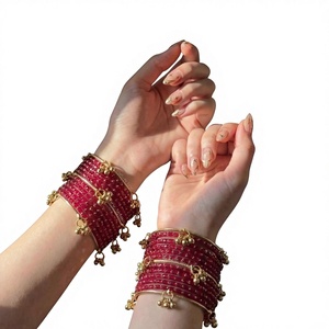Modernas Pulseras de Cristal Kashmiri Rosa Brillante, Diseño Geométrico con Corte Esmeralda y Perlas, Colores Personalizados, Regalo de Aniversario para Mujer - Product Image 1
