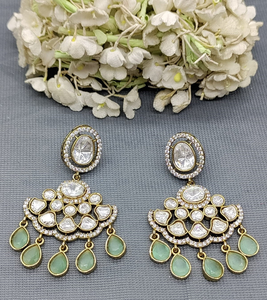Elegante tradicional Kundan tachonado diseñador pendientes para las mujeres con moissanita toque perfecto para ocasiones de La India - Product Image 6