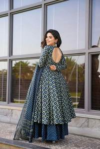 Lujoso vestido de fiesta de algodón con bordado a mano con Heavy Mal Pure Cotton Duppata 2024 Collection - Product Image 4