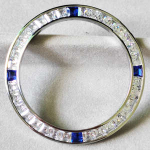 Bisel de Reloj Hecho a Mano en Acero Inoxidable Personalizado PJ, con Piedras Cuadradas Estilo Baguette y Zafiro Transparentes para Proyectos de Reparación de Lujo - Product Image 1