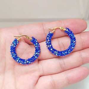 Pendientes de Novia Ligeros con Diseño Floral, Bordados en Poliéster con Cuentas, Hechos a Mano para Compromiso y Eventos Nocturnos - Product Image 5