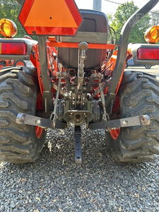 ซัพพลายเออร์ที่ดีที่สุด รถแทรกเตอร์ Kubota L3901 37 แรงม้า ขับเคลื่อน 4 ล้อ รถแทรกเตอร์ขนาดเล็ก เครื่องยนต์ดีเซล ระบบไฮโดรสแตติก พร้อมที่ตักด้านหน้าสำหรับขาย - Product Image 5