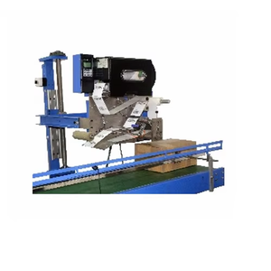 Applicateur d'étiquettes de haute précision pour bouteilles, bocaux et emballages avec contrôle de vitesse et de tension réglables pour une utilisation efficace - Product Image 2