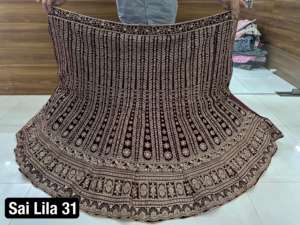 Lehenga de terciopelo de moda con trabajo pesado de Jarkan, lata doble, 3M Flair, Choli de trabajo largo y Dupatta de red suave, borde de Butti de cuatro lados - Product Image 4