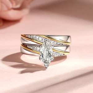 Anillo de Compromiso de Plata de Ley con Corte Marquesa Diagonal de Jeulia - Product Image 4